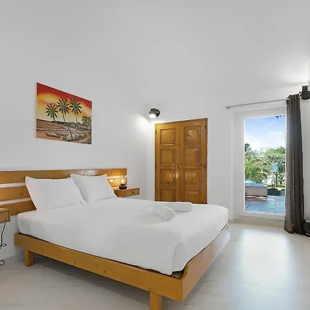 Pool Side Zara * Albufeira